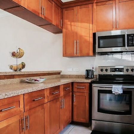 New Kingston Guest Apt At Sonoma Estate Kültér fotó